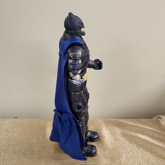 Batman DC Comics Mattel Action Figure 12" - Picture 8 of 10